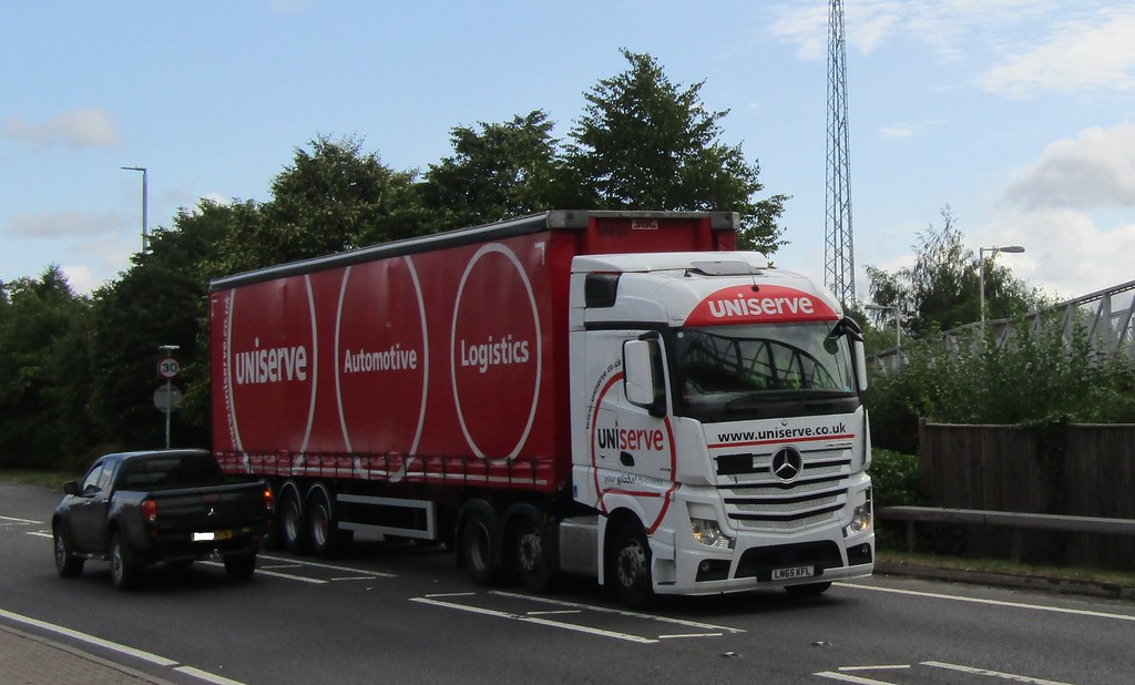 UK's leading logistics provider - LV Logistics UK - Opens £14